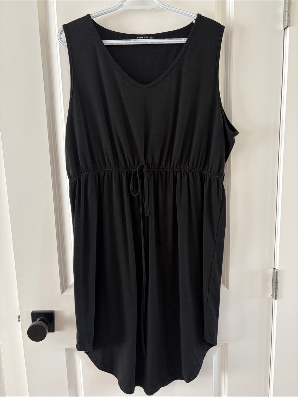 Sleeveless Black Drawstring Dress c24